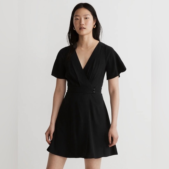 Madewell Dresses & Skirts - Madewell Pleated-Waist True-Wrap Mini Dress